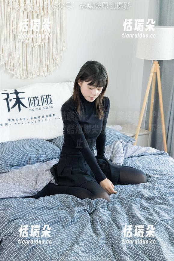 BoBoSocks袜啵啵-小淳 BoBoSocks袜啵啵 - 一组图集经典出炉:小淳的咖啡丝与酷炫脚尖加固,让我恨不得止步!
