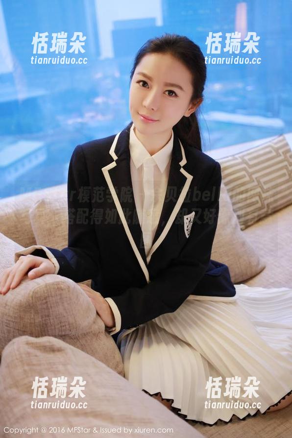 MFStar模范学院-佘贝拉bella MFStar模范学院 - 佘贝拉bella的网袜写真:搭配得如此随意,却又好像别有意图
