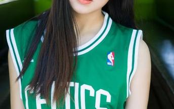 MiStar魅妍社 – 看到安沛蕾分享的油亮图片，我突然想到：这是谁家的镜子？