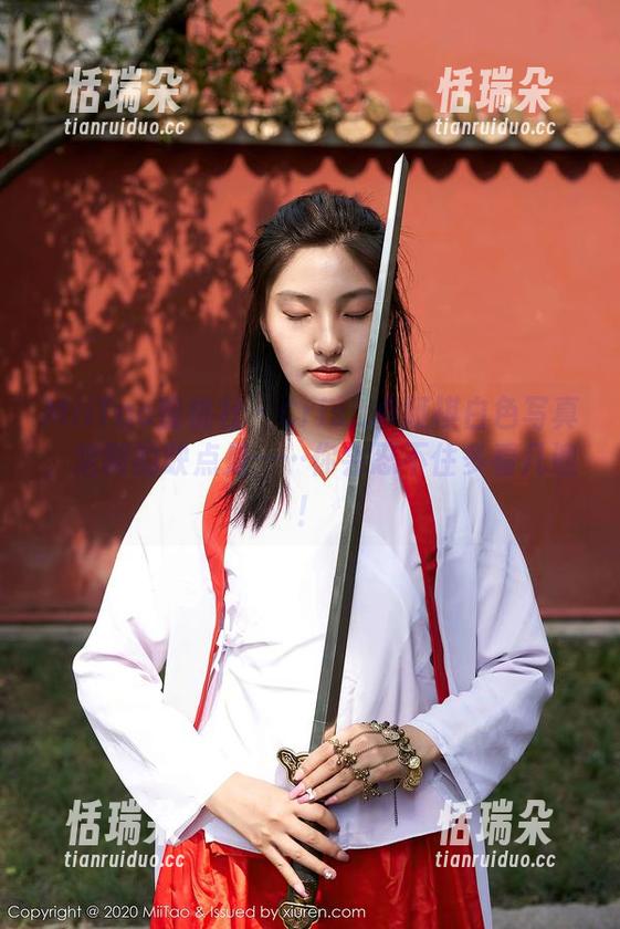 MiiTao蜜桃社-Cris_卓娅祺 MiiTao蜜桃社 - Cris_卓娅祺白色写真,定制的缺点是……你会忍不住多看几遍!