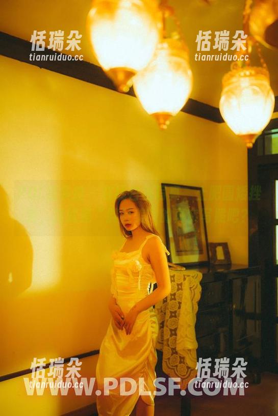 PDL潘多拉-土肥圆矮挫穷 PDL潘多拉 - 在线白色写真,土肥圆矮挫穷,这就是“胖且美”的真实写照吧?