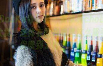 QingDouKe青豆客 – 黄歆苑chobits的福利大赏：连体衣图包竟然这么吸引人！你嗅到了什么吗？