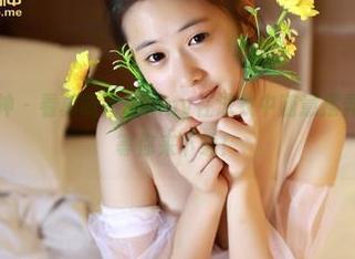 TGOD推女神 – 看莫晓茜sunny在泳衣中随意摆弄——这套图等你来下载！