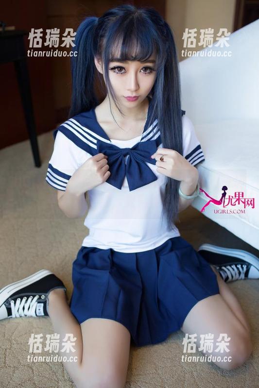 UGirls尤果网-刘姗姗 UGirls尤果网 - 刘姗姗的豹纹图片:一场视觉的狩猎,究竟谁猎谁呢?