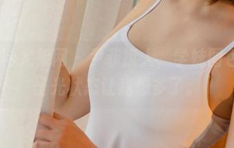UGirls尤果网 – 尹菲撩人，学妹图包的无圣光状态让我想多了。