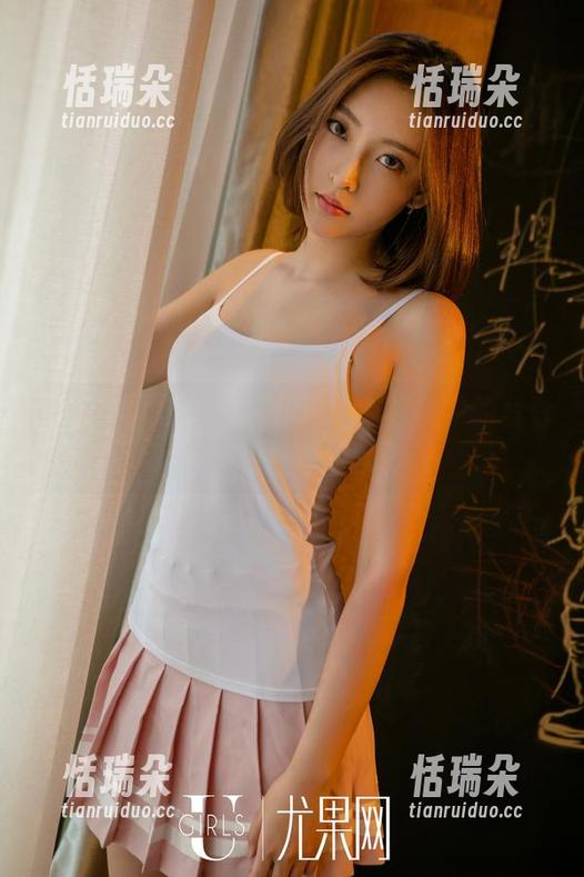 UGirls尤果网-徐梓伊 UGirls尤果网 - 在旅途中,徐梓伊的写真合集让我思绪飘飞