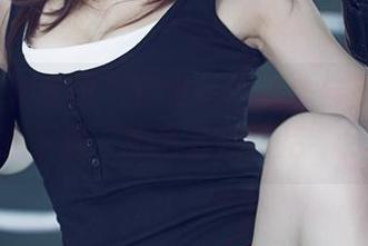 UGirls尤果网 – 李宝儿的美食与美图：私拍下的“厨艺台前幕后”！