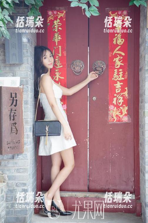 UGirls尤果网-白熙萌 UGirls尤果网 - 白熙萌白丝写真,你都准备好随便看了吗?