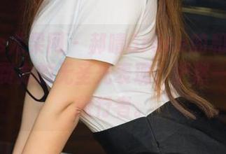 UGirls尤果网 – 郝晴Grace的和服写真，毫不费力的无圣光表现，俨然一位时光旅行者。