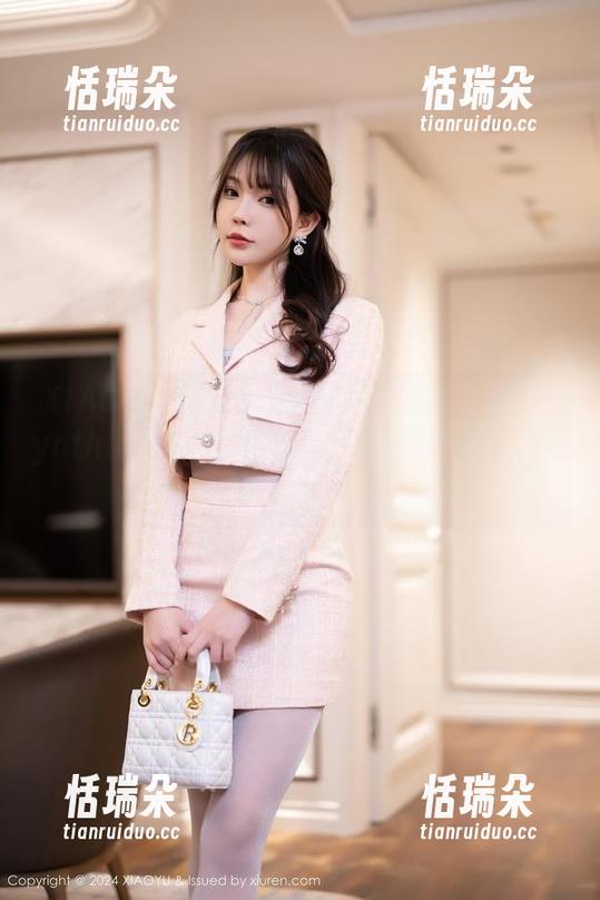 XIAOYU语画界-杨紫嫣Cynthia XIAOYU语画界 - 图库充电站:杨紫嫣Cynthia与学妹的日常,怎么样才能不被吸引呢?