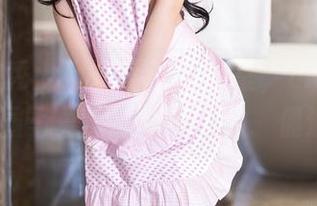 Xiuren秀人网 – 不只是教室，LindaLinda的校园写真：散步、自拍、偶遇爱情？