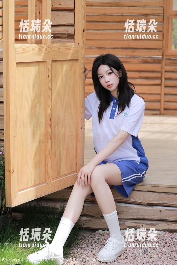 Xiuren秀人网-凌希儿 Xiuren秀人网 - 女仆?哦,不,是凌希儿在图库中玩转资源的时刻!