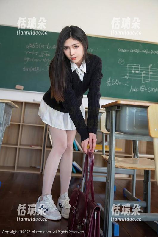 Xiuren秀人网-叶梦轩 Xiuren秀人网 - 叶梦轩的JK在线试镜,结果怎么这么舒服呀?
