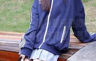 Xiuren秀人网 – 明星照还是奶牛秀？唐翩翩新写真作品有点意思！