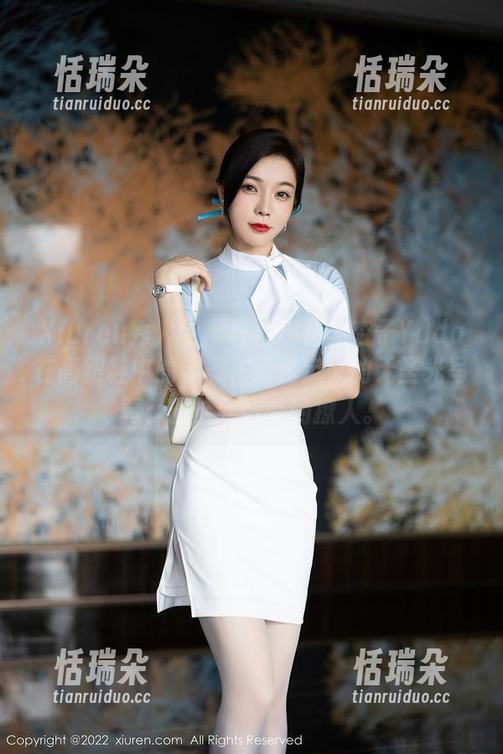 Xiuren秀人网-杏子Yada Xiuren秀人网 - 匠心独具的杏子Yada在高跟鞋中的姿态,无法定义的无圣光写真,却恰到好处的撩人。