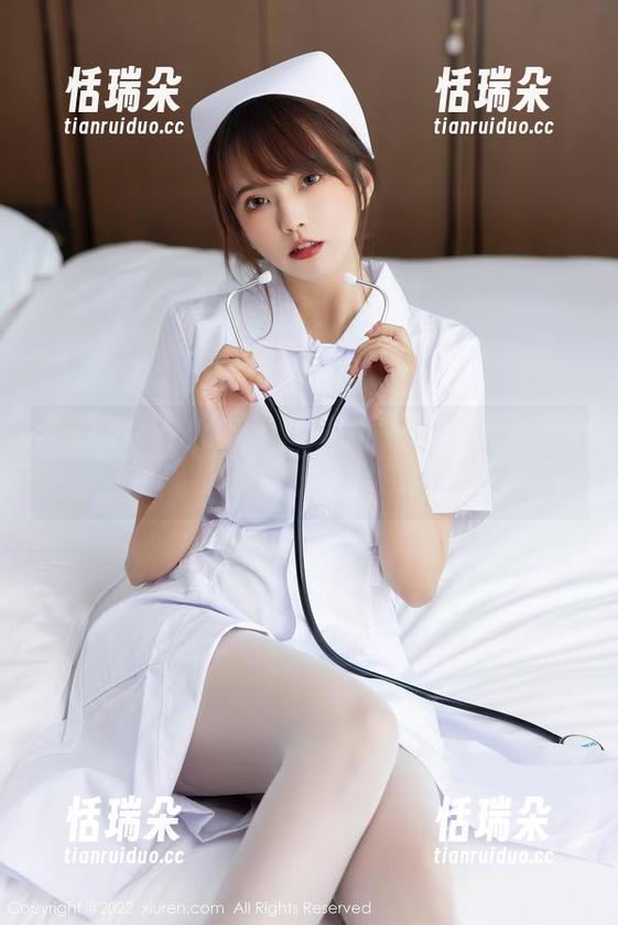 Xiuren秀人网-樱桃小犊子 Xiuren秀人网 - 这腿怎么这么熟悉?樱桃小犊子美腿分享有点意思