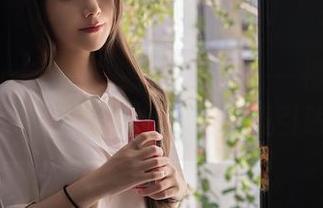 Xiuren秀人网 – 轻踏云端——樱桃小阑子的美腿照片，竟如此吸引眼球