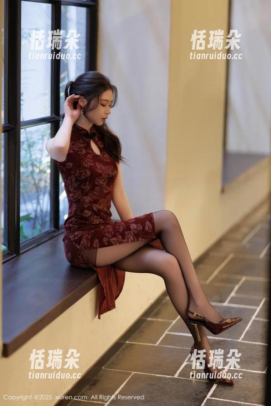 Xiuren秀人网-王曼柔 Xiuren秀人网 - 肉丝在王曼柔的朋友圈愈加妖娆,原图那效果,贼好!