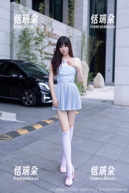 Xiuren秀人网-郑颖姗 Xiuren秀人网 - 疯狂沉迷郑颖姗奶牛图包,逻辑?早跟牛走了!