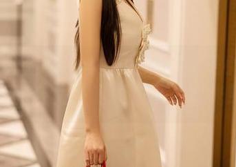 YouMi尤蜜荟 – 女仆大改造：是小逗逗的无圣光合集，谁还在乎那些光环？