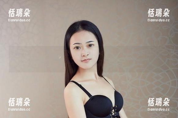 YouWu尤物馆-孟狐狸FoxYini YouWu尤物馆 - 快来查收,孟狐狸FoxYini的透明福利图片,忍不住想多看几眼