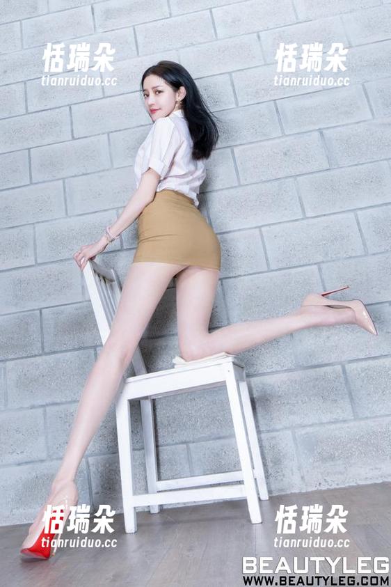 beautyleg-Lilian beautyleg - 心疼我的胃,Lilian的旗袍更新又馋了!