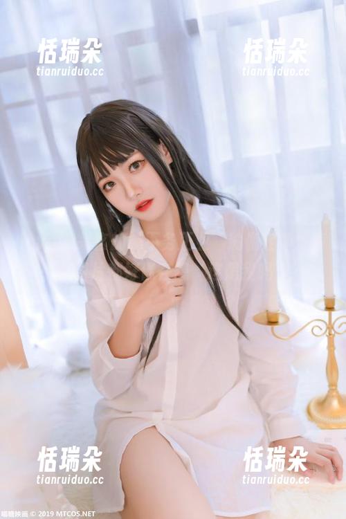 lovely呆玄 lovely呆玄的‘不务正业’瑜伽定制:每一张图片都好像在想‘这是我吗’?