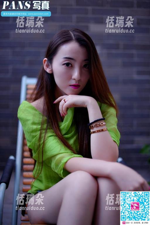 pans-果汁 pans - 果汁与白衬衫的碰撞,图片里流露的气质,下载一整套吧。