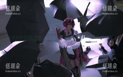 w百合欧皇子w 谁能拒绝这样的壁纸?w百合欧皇子w在佩拉里“乖巧”如小猫!