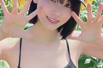 看过けん研的二泊三日，别问我有多喜欢，她的写真全集已经上头啦！