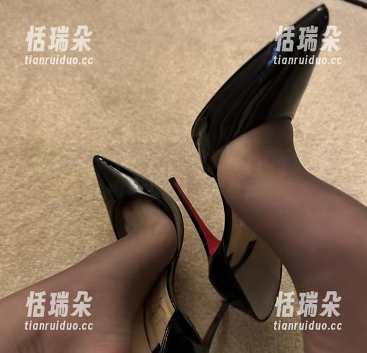 保守的二舅妈 微密圈 - 保守的二舅妈浴缸——别不信,这合集值得你下载看看
