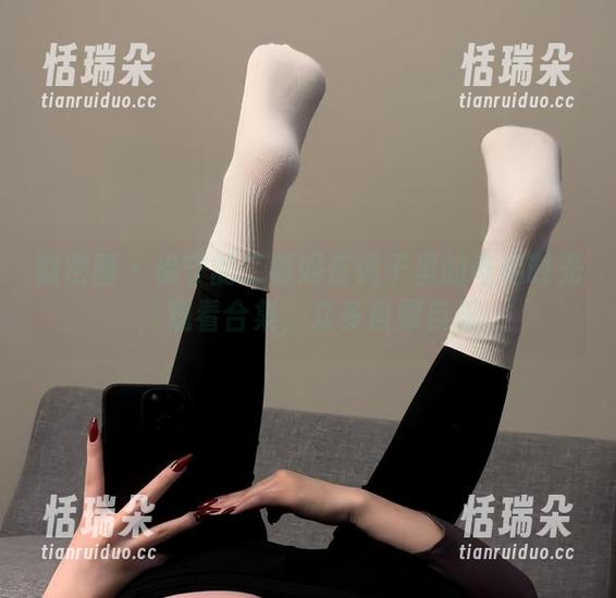保守的二舅妈 微密圈 - 保守的二舅妈在镜子里的奇趣时光,观看合集,众多自娱自乐