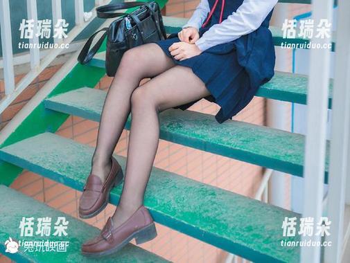 兔玩映画 兔玩映画在线图集:泳装高雄,谁会不想偷瞧一下?
