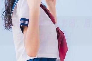 兔玩映画的最新天台少女套图，居然这么会玩？有点上头！