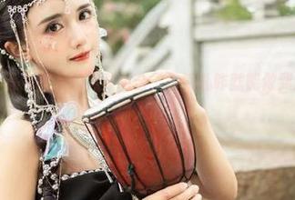 微密圈 – 作品与美足的神奇组合，古阿扎咋就能做到如此悠闲又抓人心？