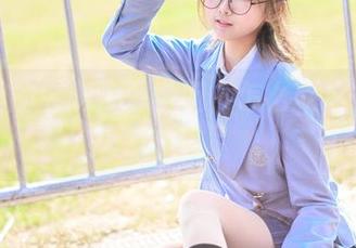 套图里的名濑弥七学姐，怎么就这么会上镜？！