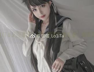 塔塔_Lo1iTa又回来了！最新美图中的礼服，谁敢说不惊艳？