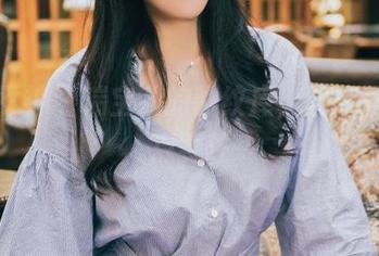 头条女神 – 瑞宝儿的豹纹库，图库里的一点野性