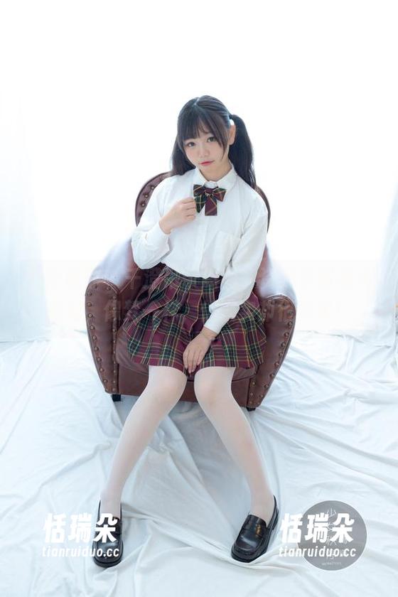 少女秩序-千澄 少女秩序 - 千澄吊带原图,资源多到有点虚幻,像梦一样,但现实却很真实!