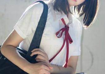 少女秩序 – 小葵比基尼精选：套图中的诗意，美得让人难以自控，想说点啥却又无话可说。