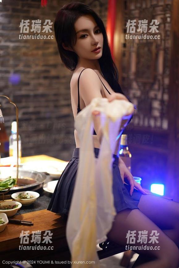 尤蜜荟-Cris_卓娅祺 尤蜜荟 - Cris_卓娅祺黑丝无邪——原图曝露出隐秘柔情,光从未这样调皮!