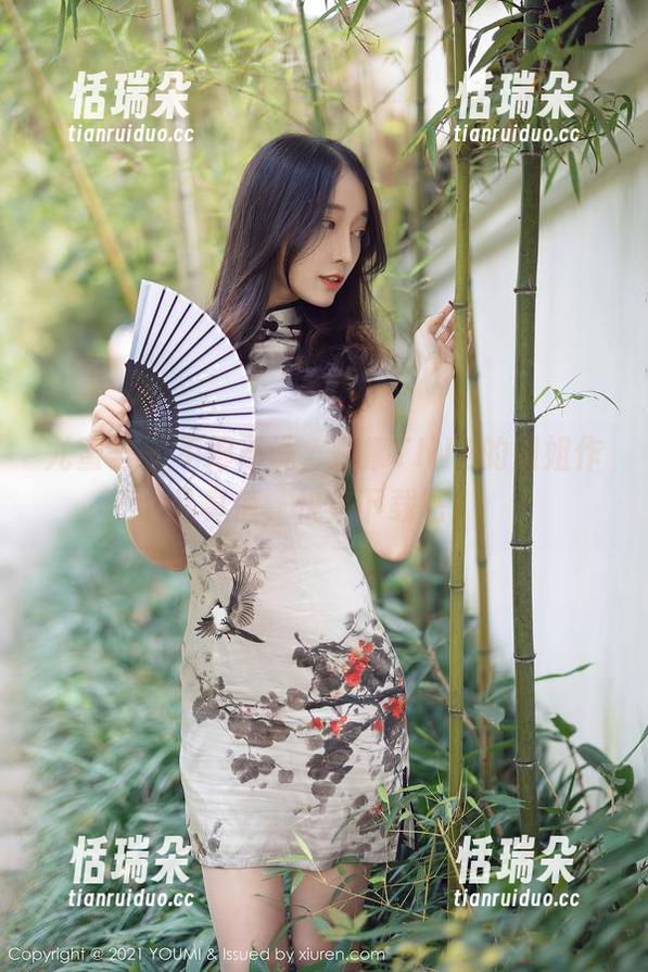 尤蜜荟-娜娜TINA 尤蜜荟 - 不得不说,娜娜TINA的姐姐作品真值,快来下载吧!