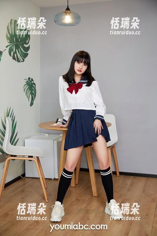 尤蜜荟-小KK 尤蜜荟 - 小KK又来了,邻家女孩长成啥样更新中!