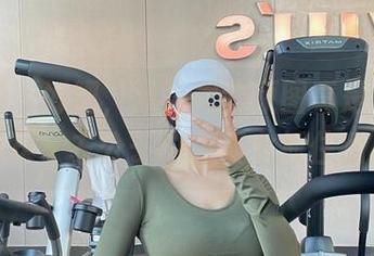 微密圈 – 好吧，双马尾的原图真是让我百看不厌，左公子666真会抓住我心。