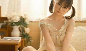 资源就是财富！幼水铃衣学姐的美图让人忍不住想多看几眼。