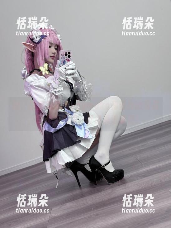 幼爱youmeko 咦,这里有幼爱youmeko和蕾丝的写真,还是免费的,赶紧点进来吧!