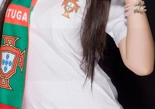 推女神 – 看完赵馨玥的校服写真，我的下载欲望被点燃了！