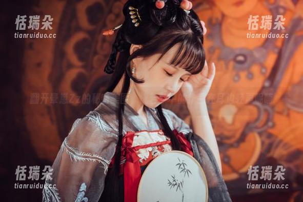晕崽Zz 翻开晕崽Zz的秘密美图,恍若梦中的作品在耳边轻声呢喃