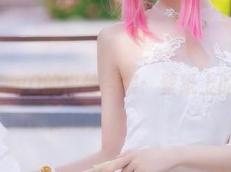 木棉棉OwO的白丝合集：壁纸上的小心思