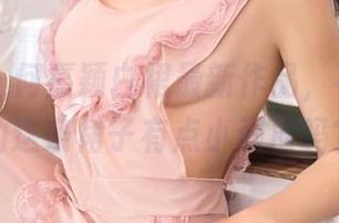 果团网 – 何嘉颖白裙最新作品，不觉得她的这条裙子有点小顽皮吗？